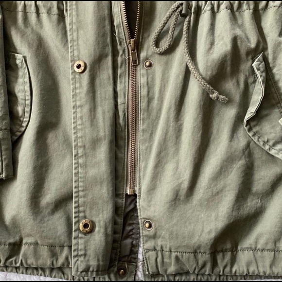 Ambiance Utility Jacket. Khaki green hooded. - Picture 3 of 11